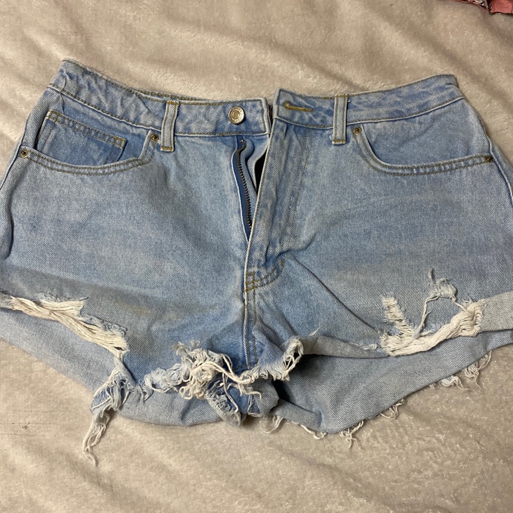 Forever 21 Mom Jean shorts. Size 30.
